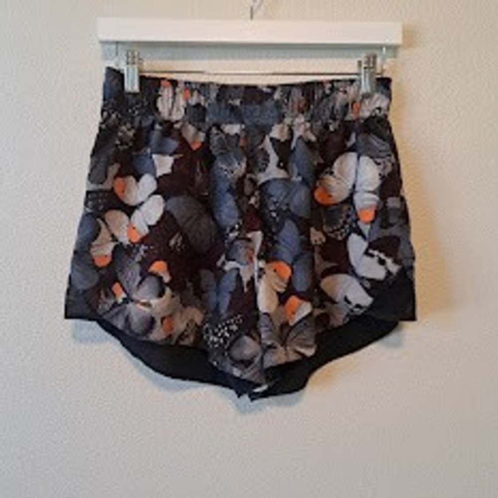 Lululemon Reversible Running Shorts Butterfly Print Black Drawstring Womens